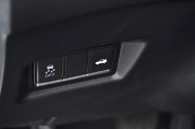 Used 2015 INFINITI Q50 Premium w/ Navigation Package image 10