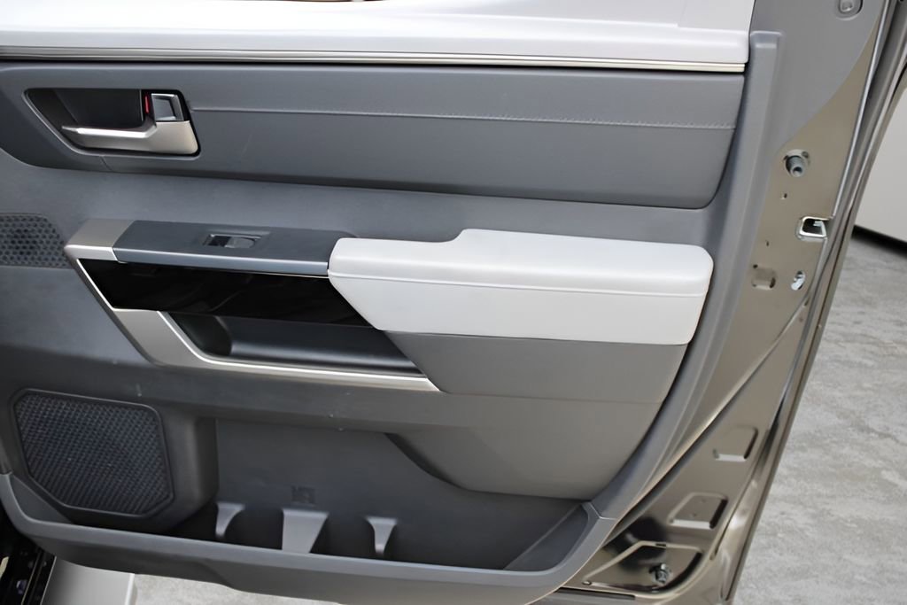 Certified 2025 Toyota Tundra Limited AWD/4WD image 24