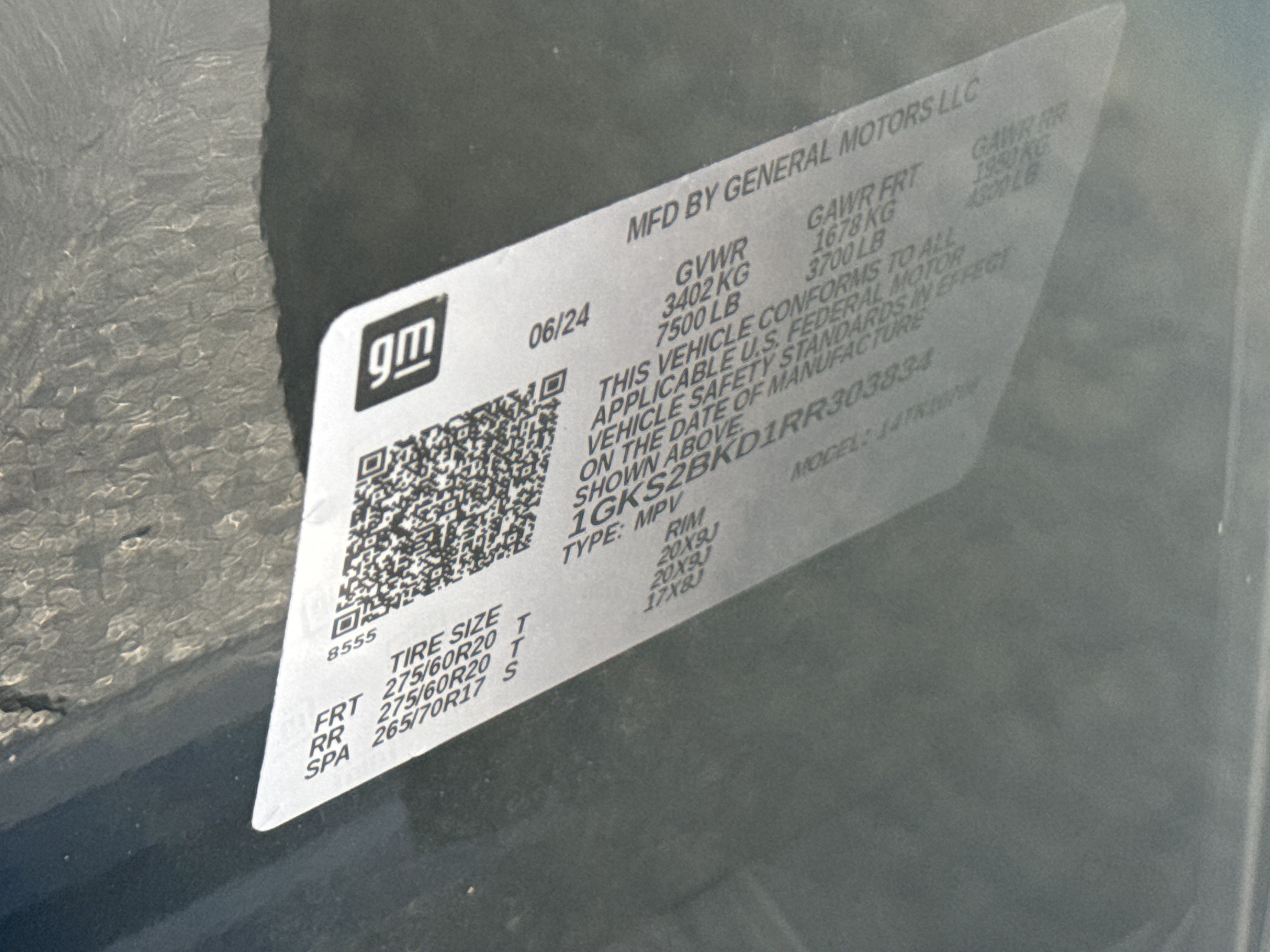 Certified 2024 GMC Yukon SLT w/ SLT Premium Package AWD/4WD image 29