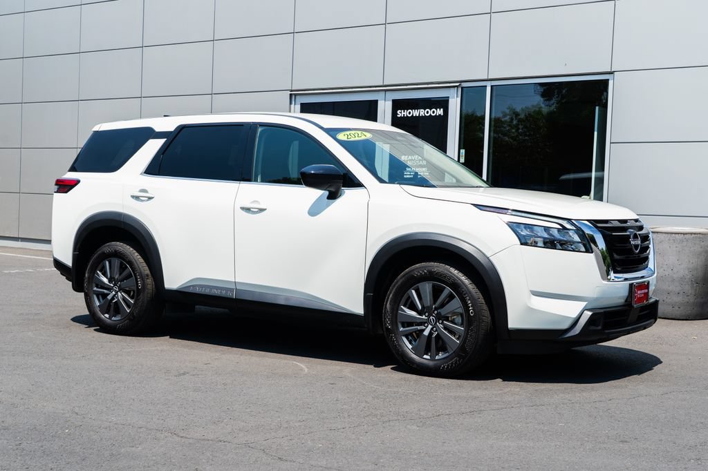 Used 2024 Nissan Pathfinder S w/ Cargo Package AWD/4WD image 1
