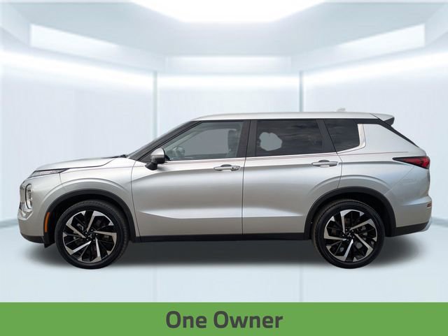 Used 2024 Mitsubishi Outlander SE FWD image 2