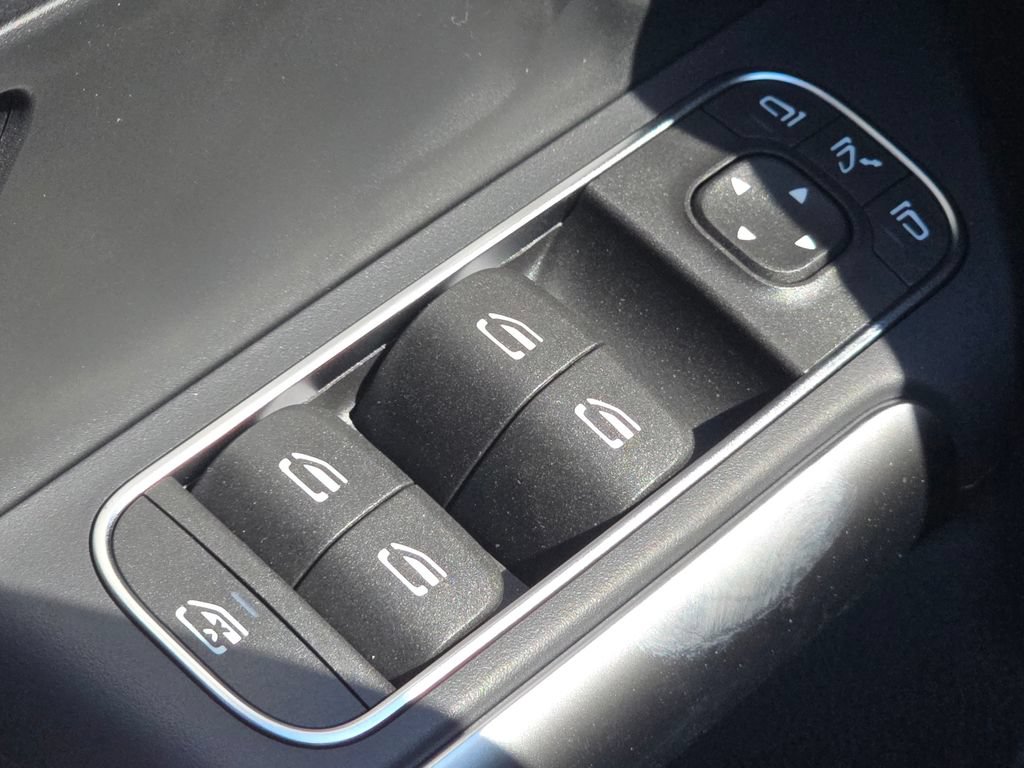 New 2026 Mercedes-Benz GLA 250 4MATIC image 26