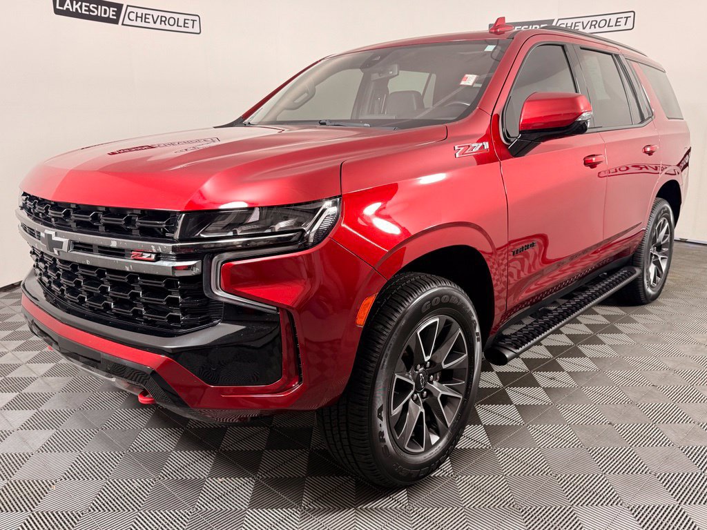 Used 2021 Chevrolet Tahoe Z71 w/ Luxury Package AWD/4WD image 2