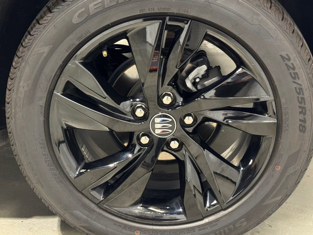 Used 2024 Buick Encore GX Sport Touring w/ Comfort Package FWD image 8