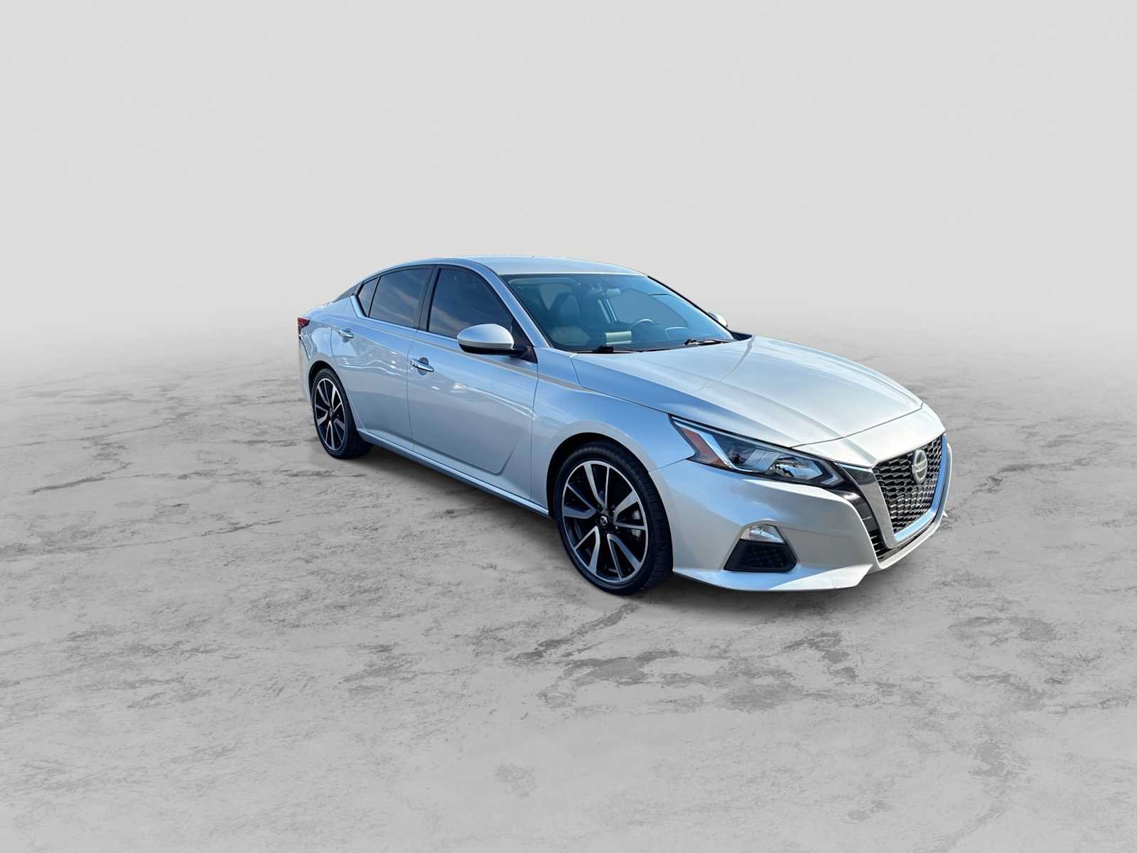 Used 2019 Nissan Altima 2.5 S FWD image 2