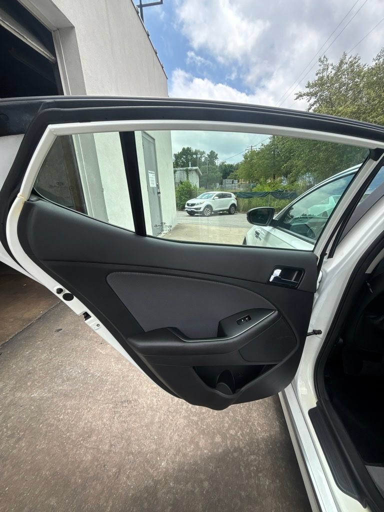 Used 2013 Kia Optima LX w/ Hybrid Convenience Pkg FWD image 16