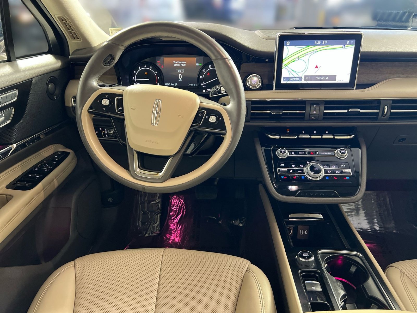 Used 2020 Lincoln Corsair Reserve w/ Elements Package FWD image 24