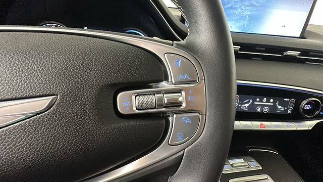 Used 2024 Genesis GV70 2.5T w/ Advanced Package AWD/4WD image 17
