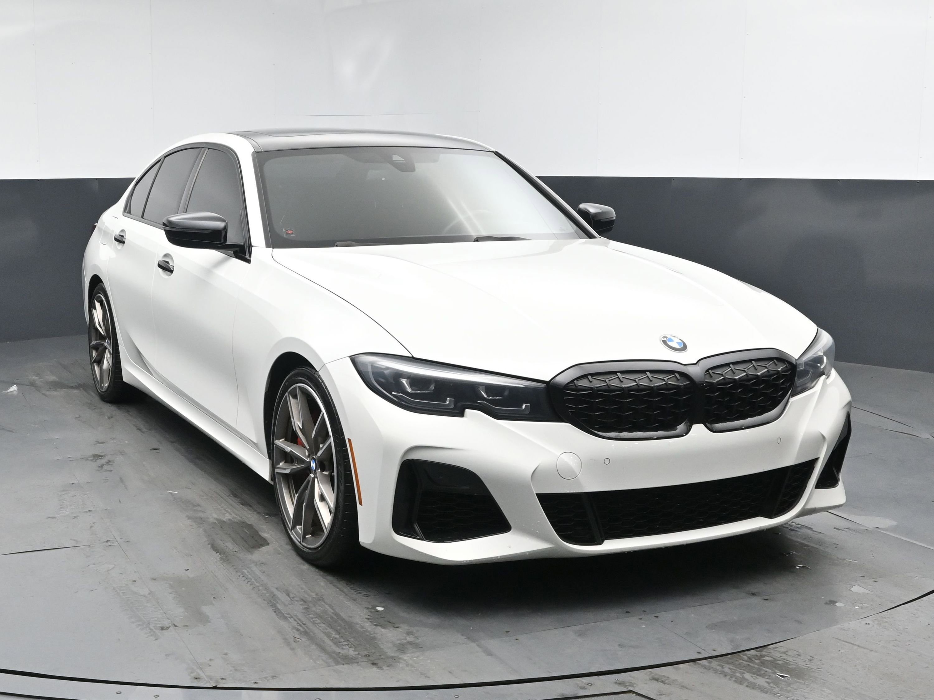 Used 2022 BMW M340i w/ Premium Package image 2