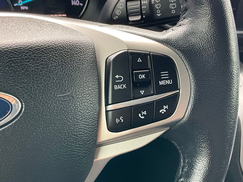 Certified 2022 Ford Explorer XLT w/ Equipment Group 202A image 6