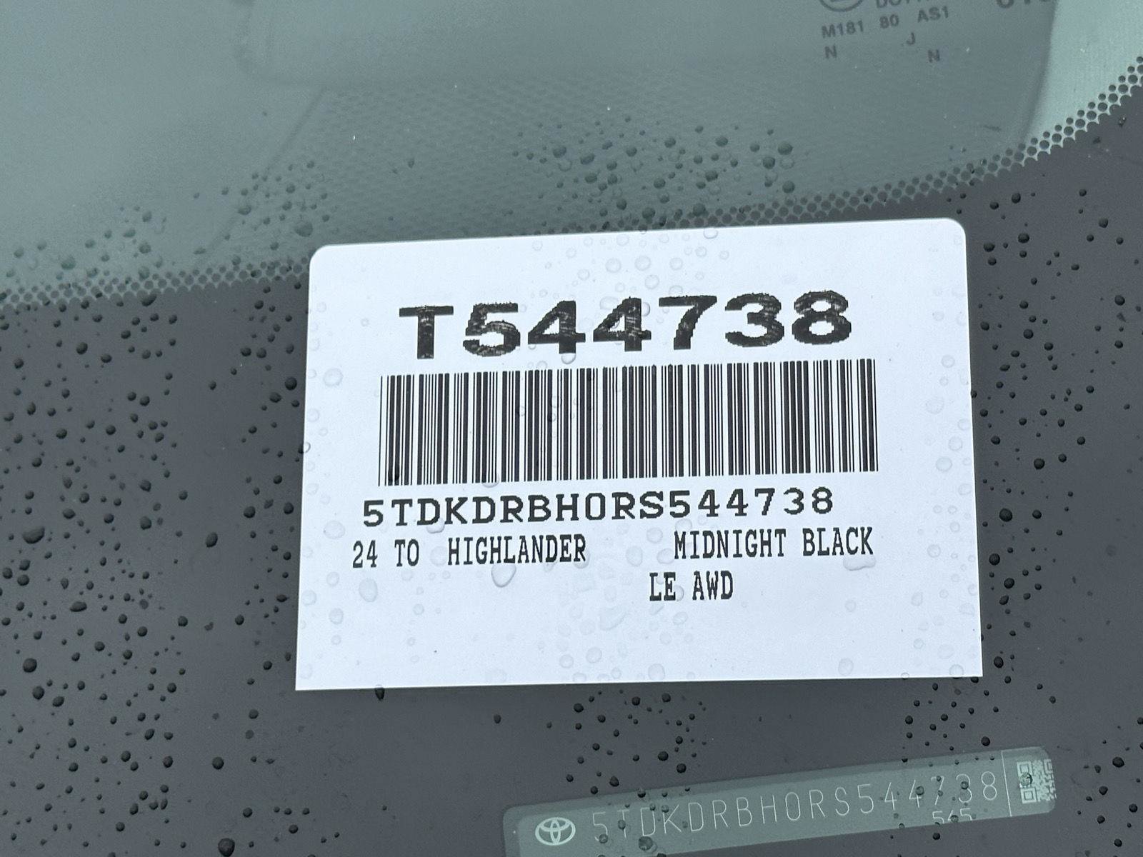 Used 2024 Toyota Highlander XLE AWD/4WD image 14