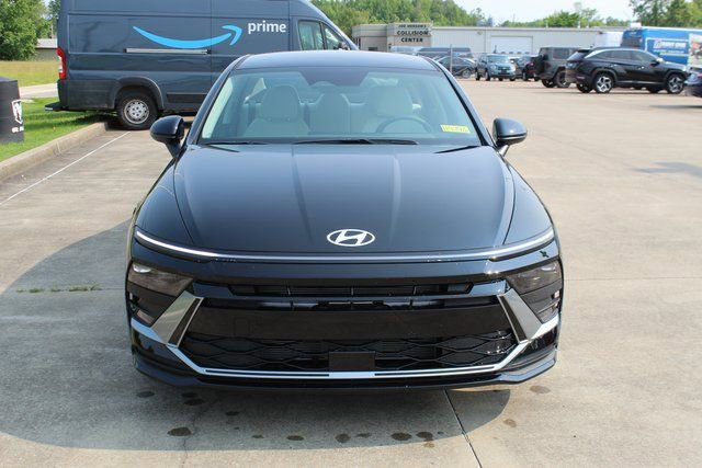 Used 2025 Hyundai Sonata SE FWD image 6