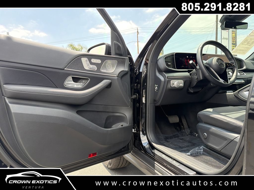 Used 2025 Mercedes-Benz GLS 450 4MATIC image 12