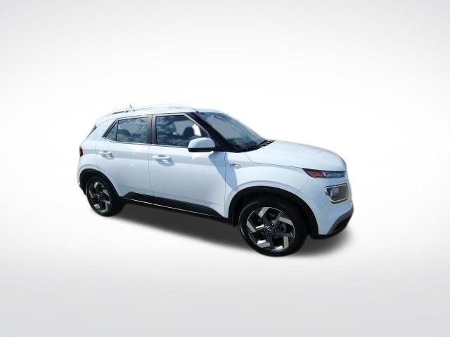 Used 2023 Hyundai Venue SEL FWD image 12