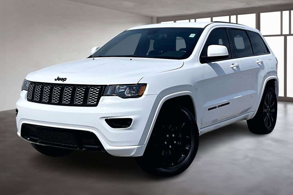 Used 2018 Jeep Grand Cherokee Altitude