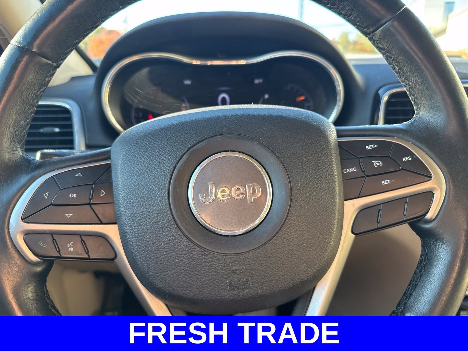 Used 2019 Jeep Grand Cherokee Limited AWD/4WD image 9