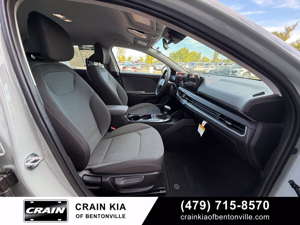 Certified 2025 Kia K4 FWD image 31