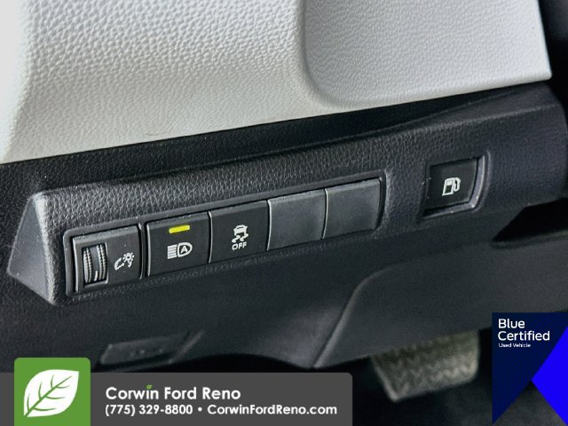 Used 2024 Toyota Corolla SE FWD image 13