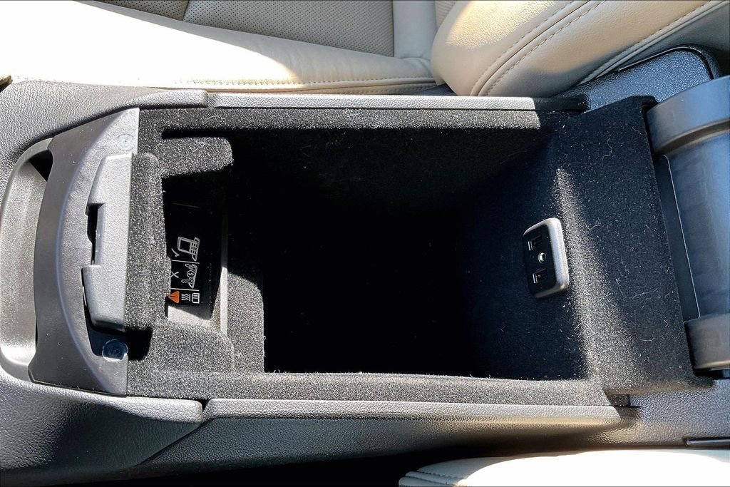 Used 2019 Cadillac XT5 Luxury FWD image 16