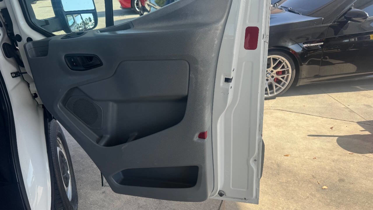 Used 2018 Ford Transit 250 138 image 23