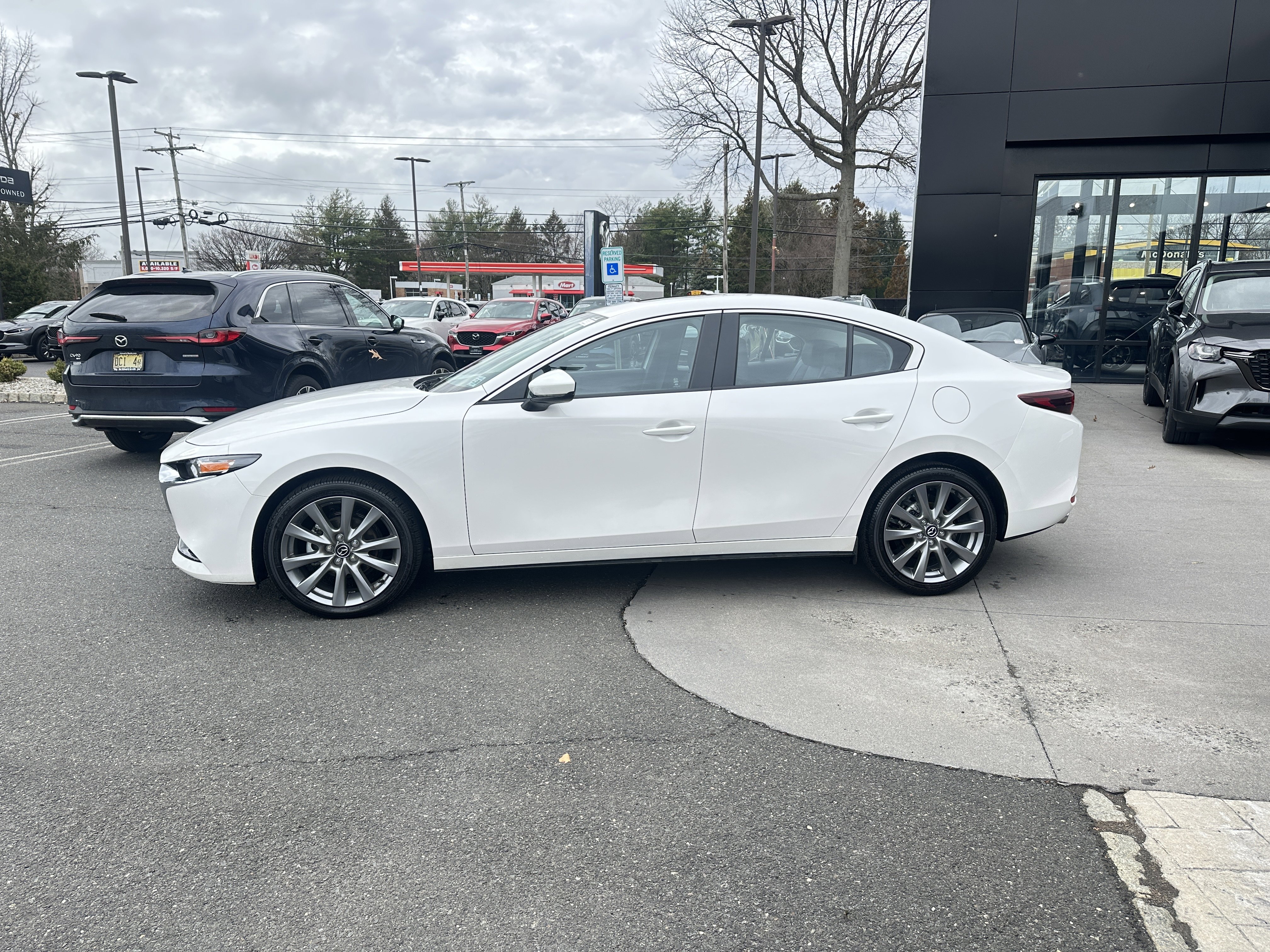 Used 2026 MAZDA MAZDA3 2.5 S Preferred image 3
