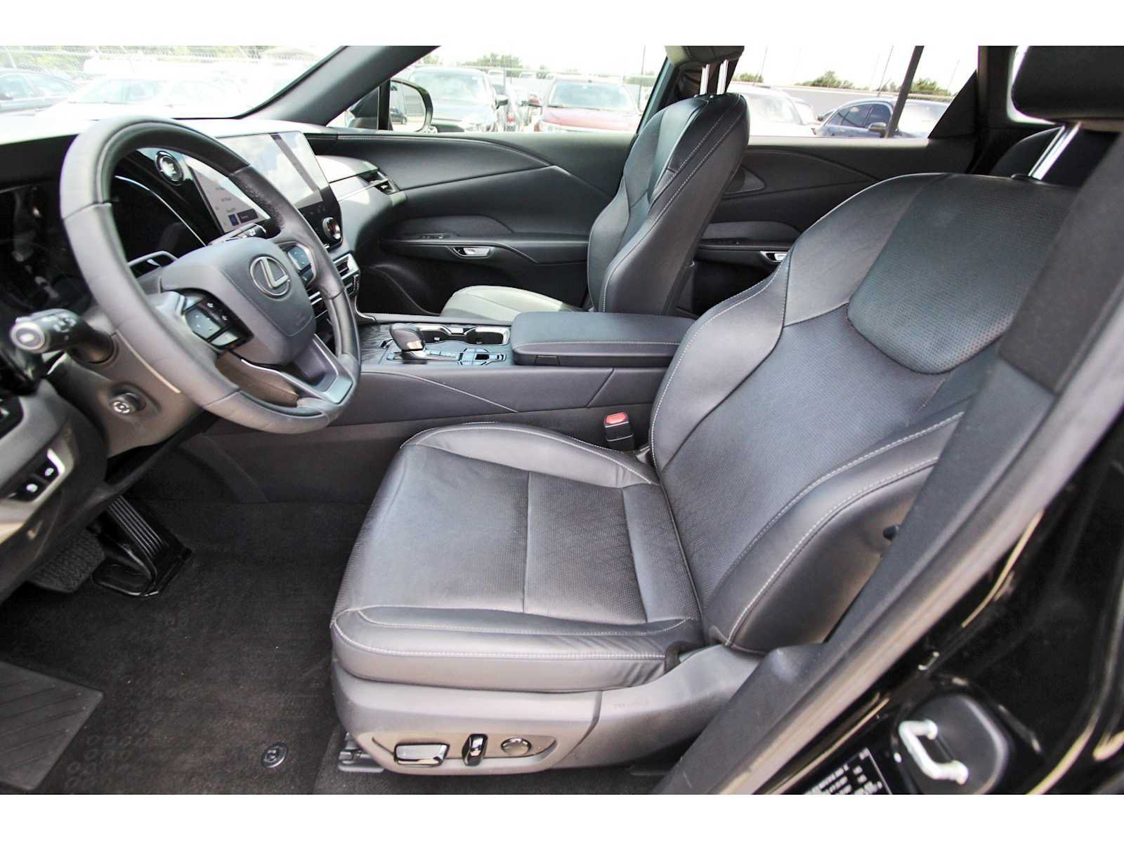 Used 2023 Lexus RX 350 Premium Plus w/ Cold Area Package AWD/4WD image 11