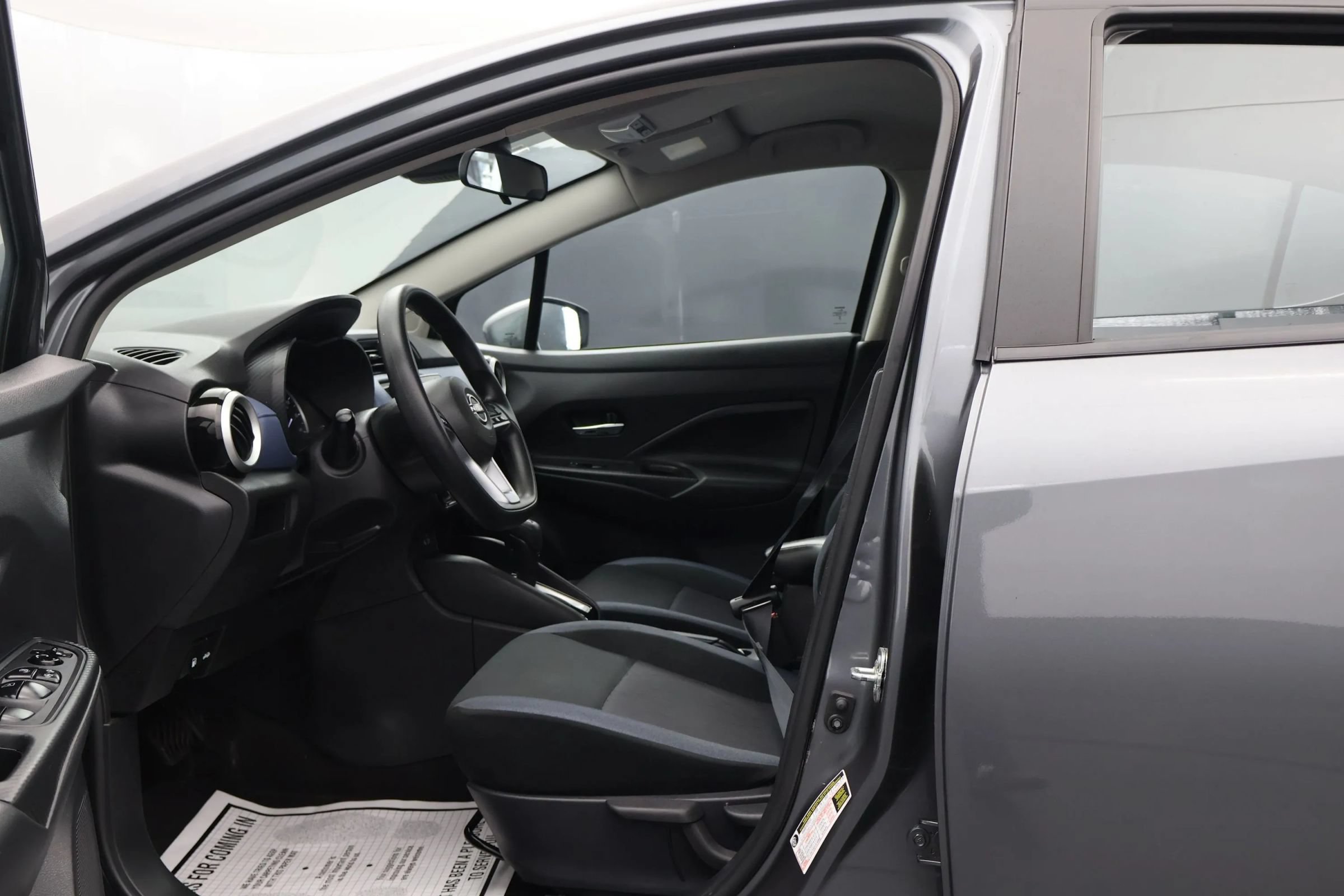 Used 2023 Nissan Versa SV FWD image 14