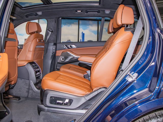 New 2026 BMW X7 M60i image 22