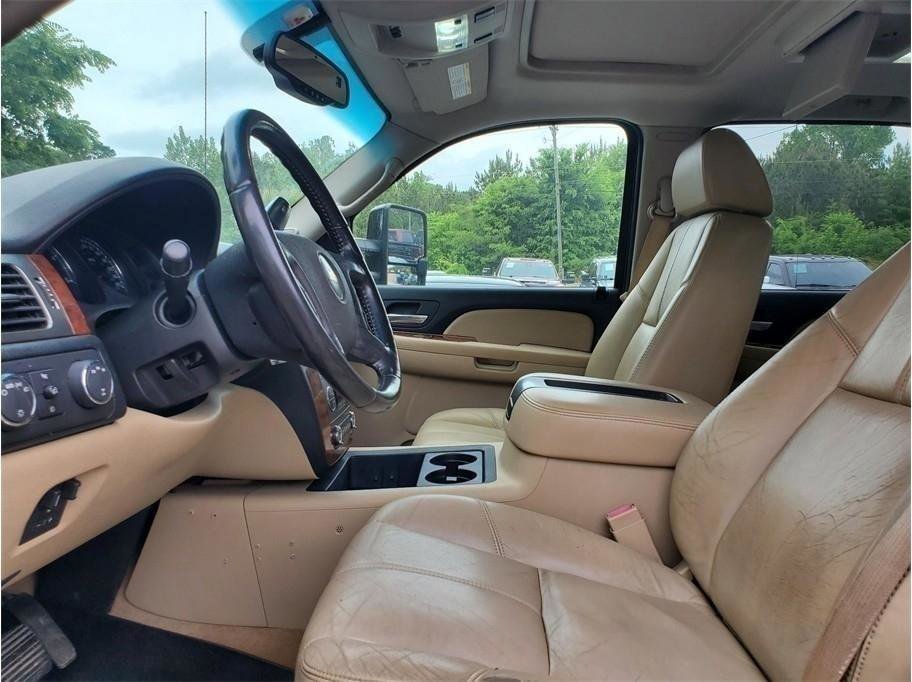 Used 2007 Chevrolet Silverado 2500 LTZ w/ Safety Package AWD/4WD image 34
