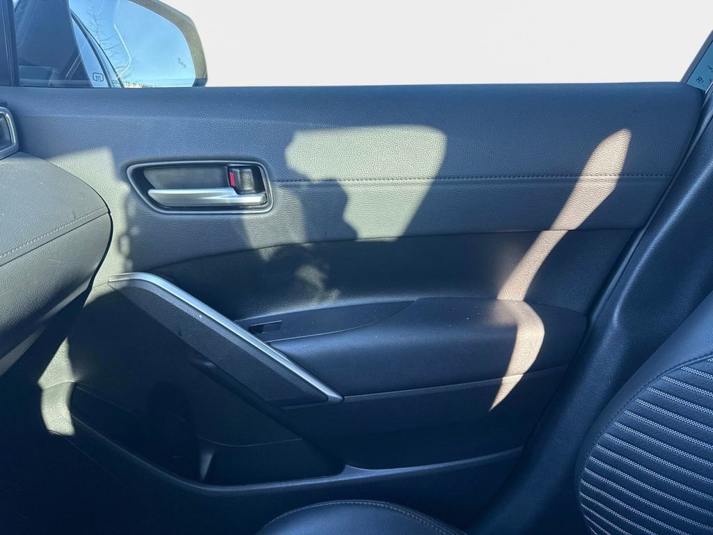 Used 2023 Toyota Corolla Cross XSE image 18