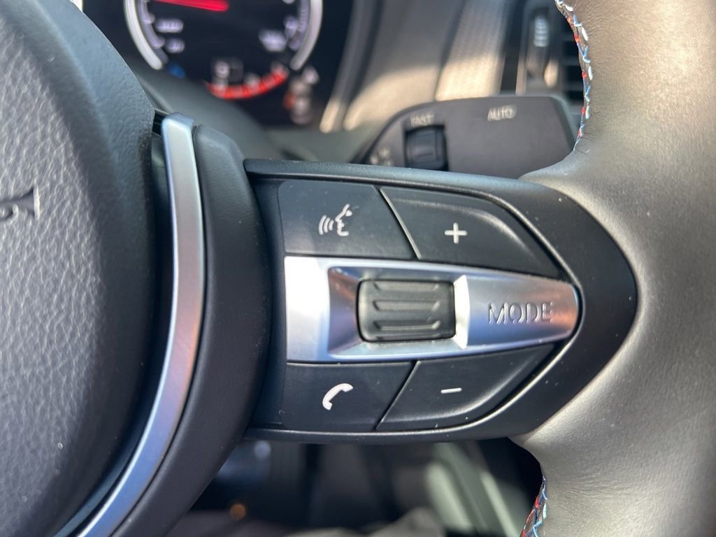 Used 2018 BMW M2 RWD image 39