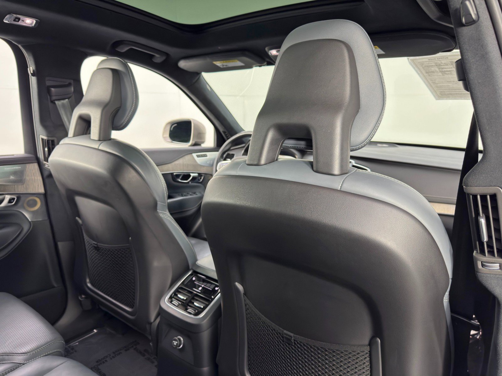 Used 2020 Volvo XC90 T8 Inscription w/ Protection Package image 40