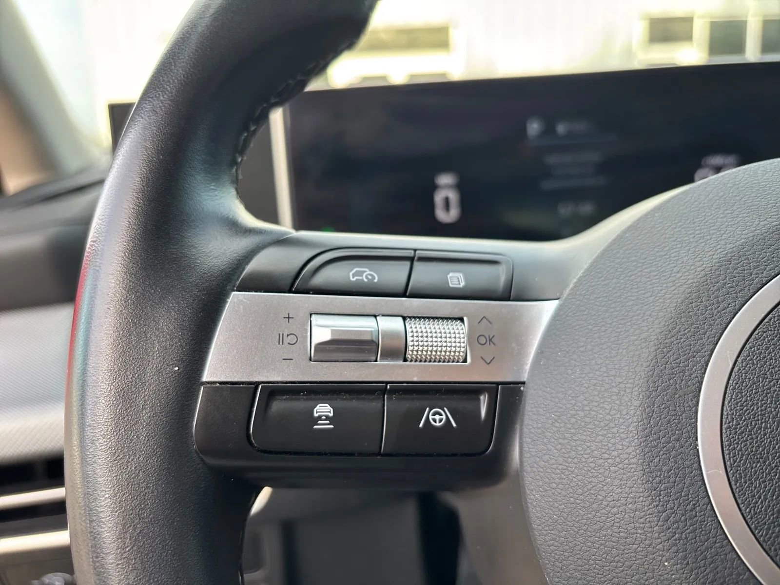 Used 2025 Hyundai Sonata SEL FWD image 17