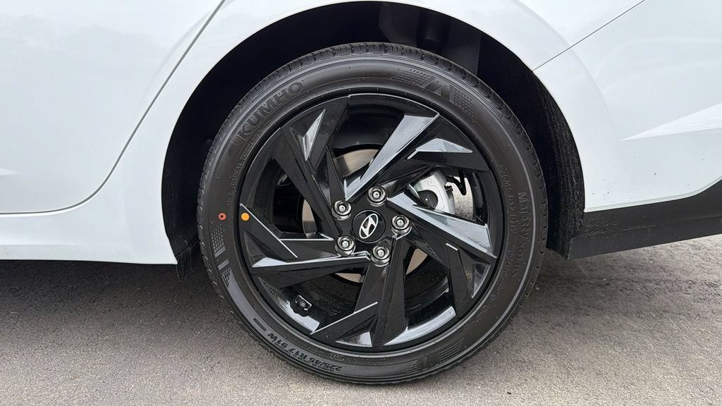 New 2026 Hyundai Elantra Sport w/ Cargo Package FWD image 19