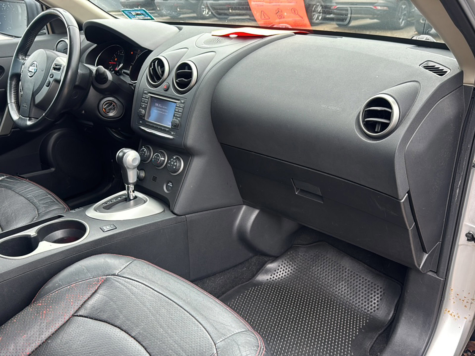 Used 2011 Nissan Rogue SV w/ SL Pkg image 10