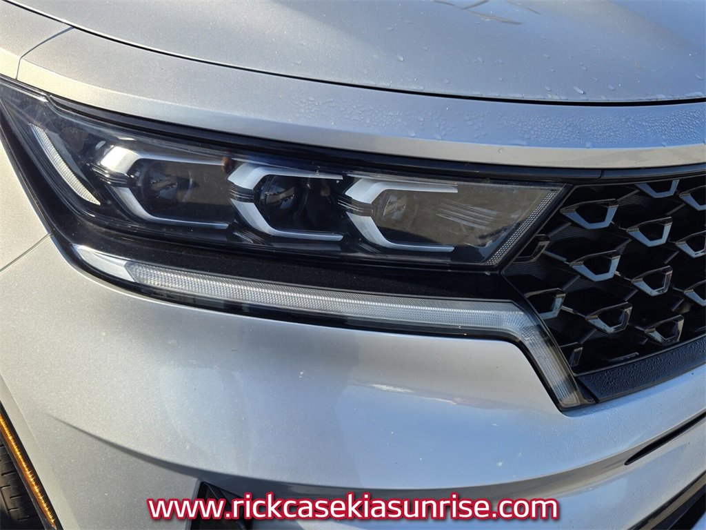 Used 2022 Kia Sorento SX image 5