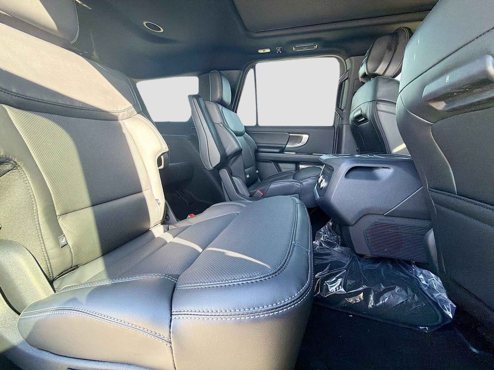 New 2026 Ford Expedition Platinum w/ Stealth Appearance Package image 38