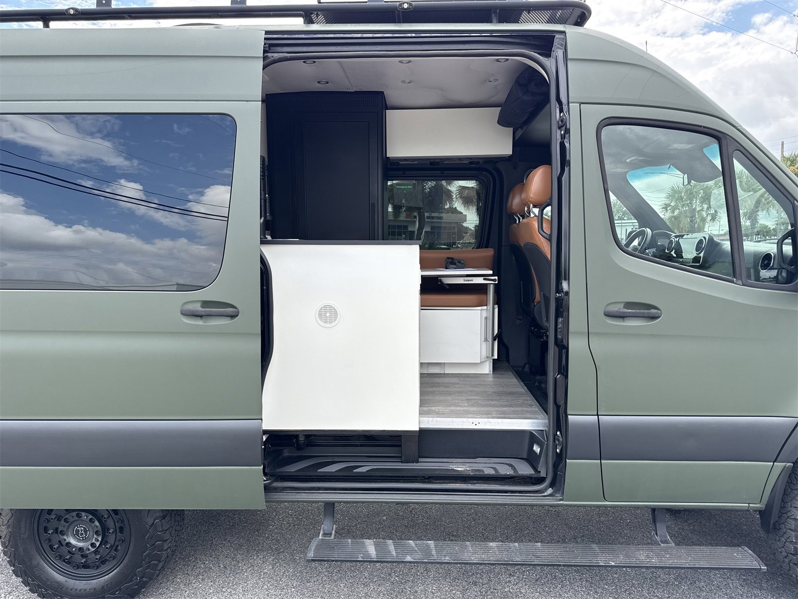 Used 2019 Mercedes-Benz Sprinter 2500 image 24