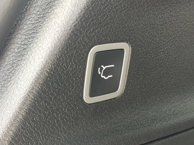 New 2026 Chrysler Pacifica Select FWD image 15