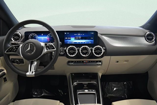 New 2026 Mercedes-Benz GLA 250 4MATIC image 5