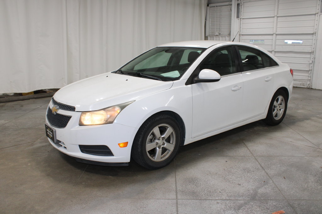 Used 2014 Chevrolet Cruze LT FWD image 4