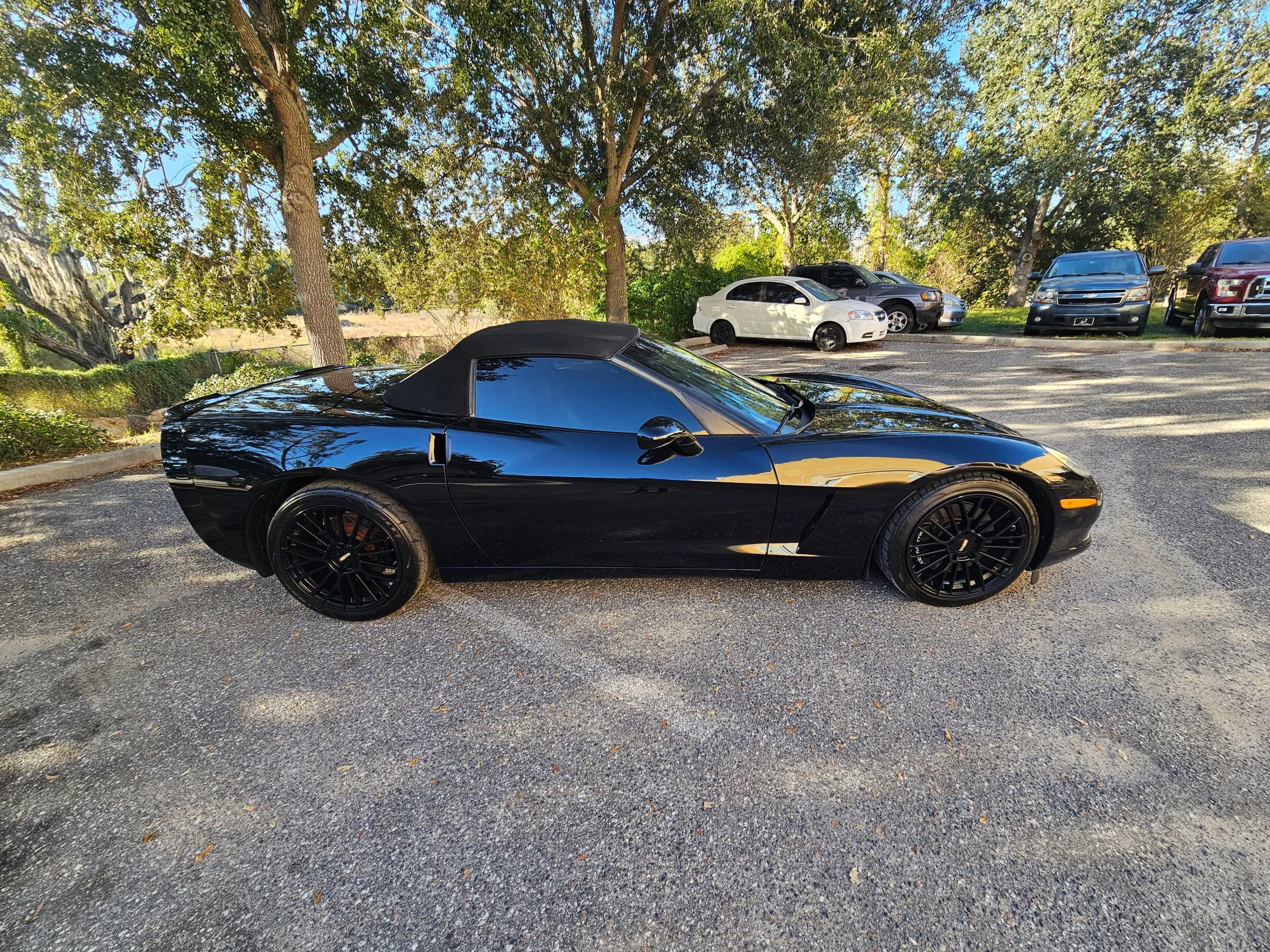 Used 2013 Chevrolet Corvette Convertible w/ 2LT Preferred Equipment Group image 15