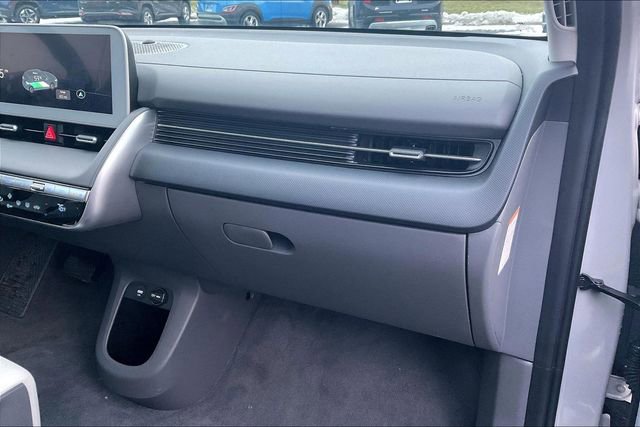 Certified 2024 Hyundai Ioniq 5 SE image 17