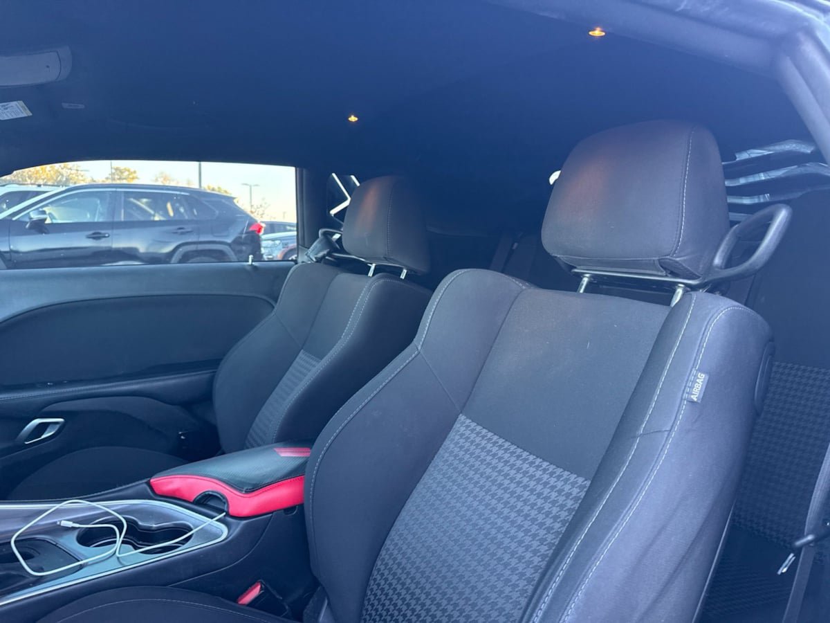 Used 2019 Dodge Challenger R/T w/ Blacktop Package RWD image 9
