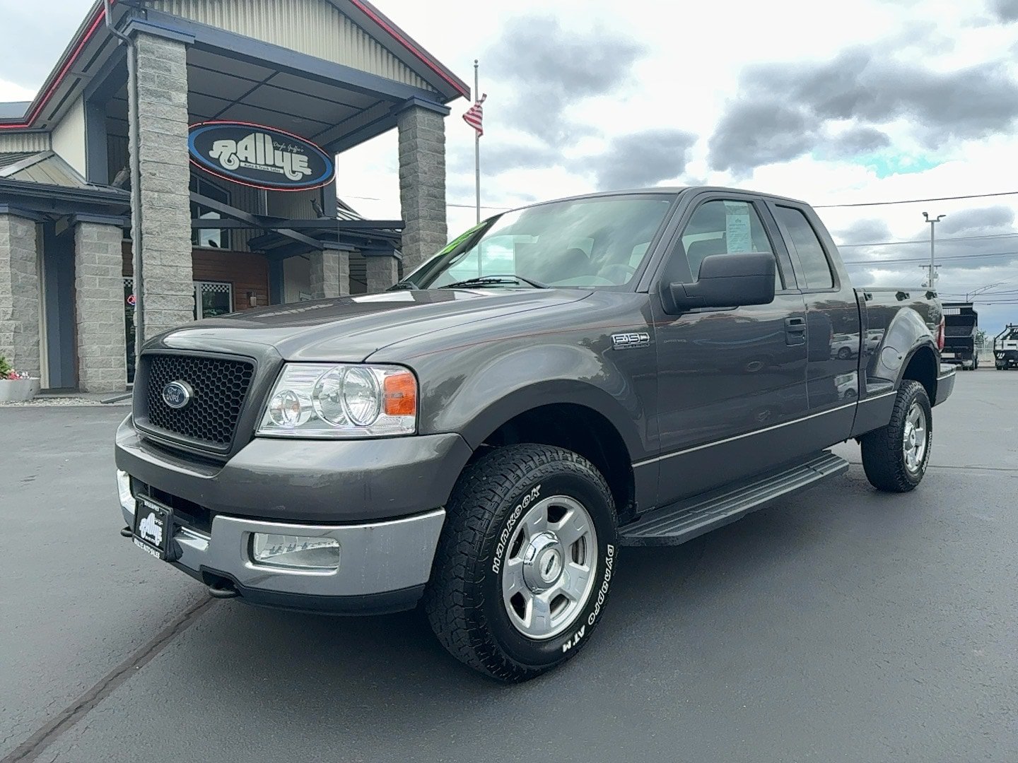Used 2004 Ford F150 XLT AWD/4WD image 1