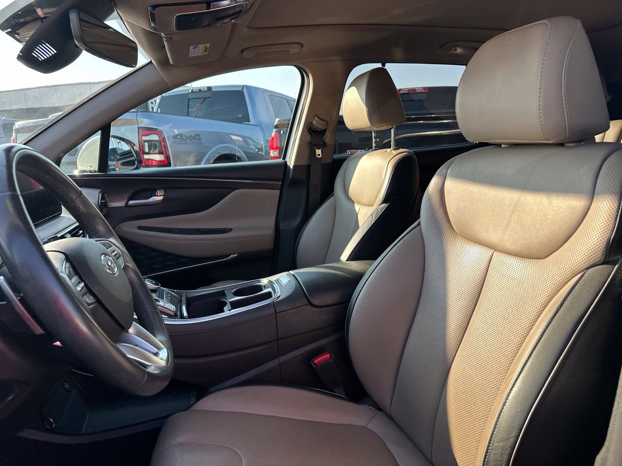 Used 2021 Hyundai Santa Fe SEL w/ Convenience + Premium Package FWD image 8