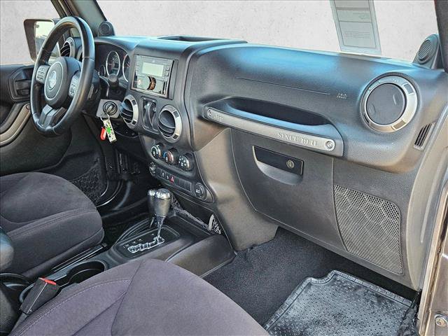 Used 2014 Jeep Wrangler Sport w/ Quick Order Package 24S AWD/4WD image 19