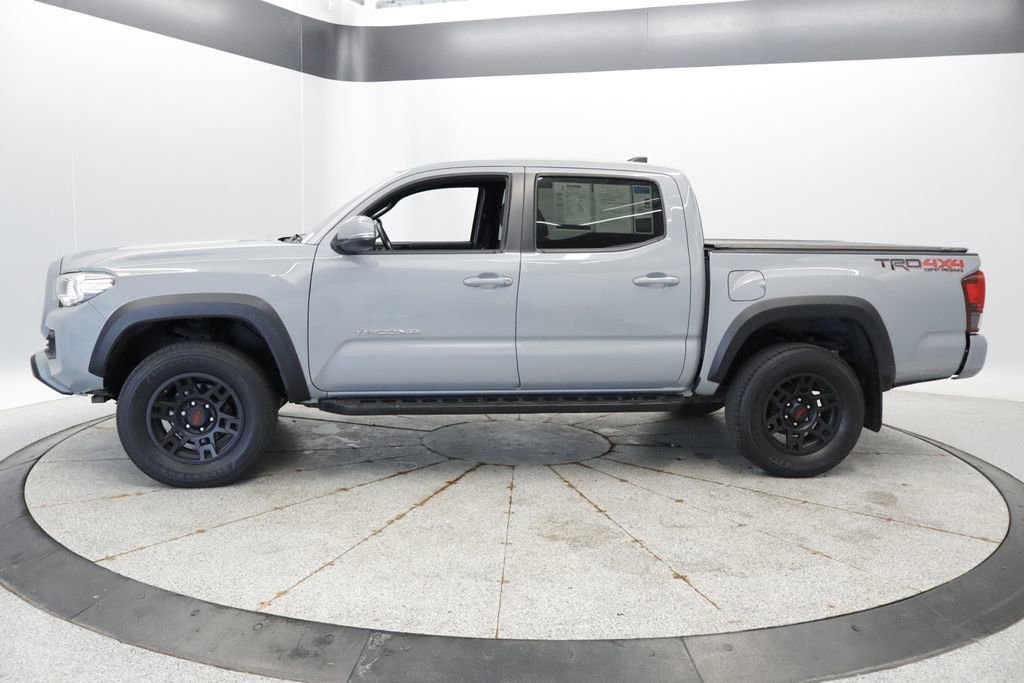Used 2018 Toyota Tacoma TRD Off-Road AWD/4WD image 2