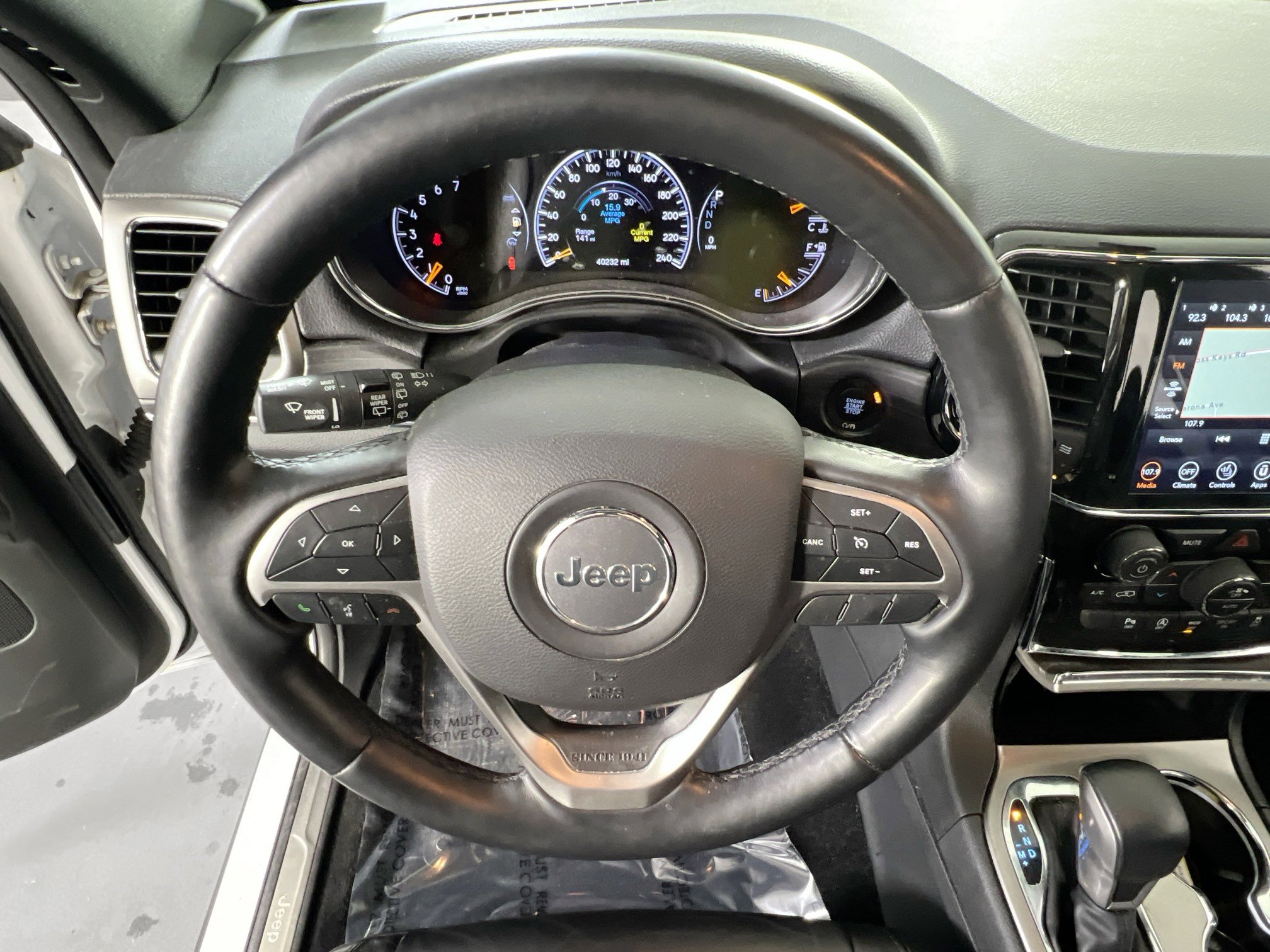 Used 2022 Jeep Grand Cherokee Limited image 10