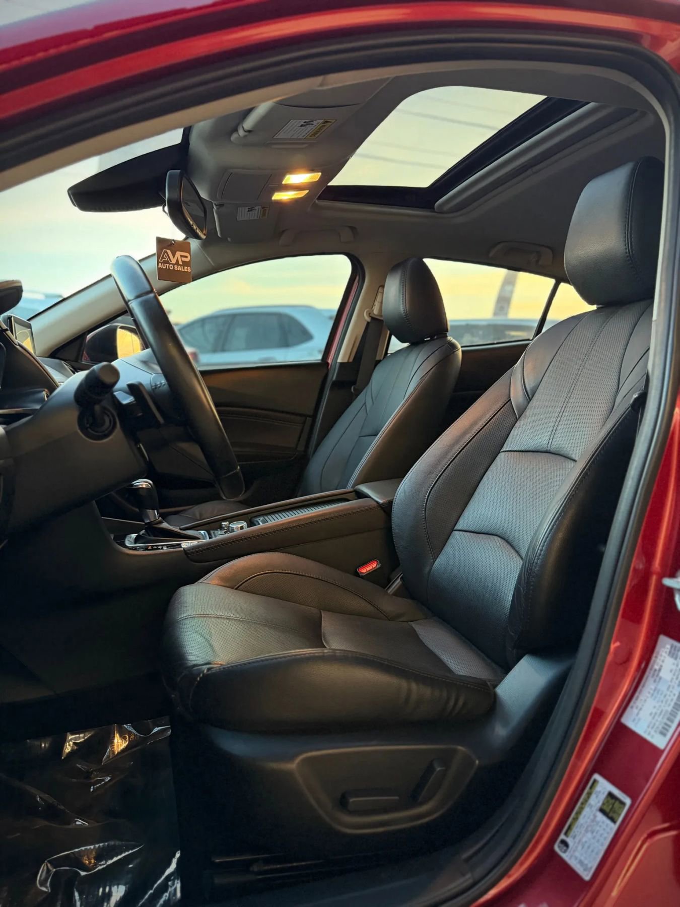 Used 2018 MAZDA MAZDA3 Grand Touring w/ Premium Equipment Package image 11